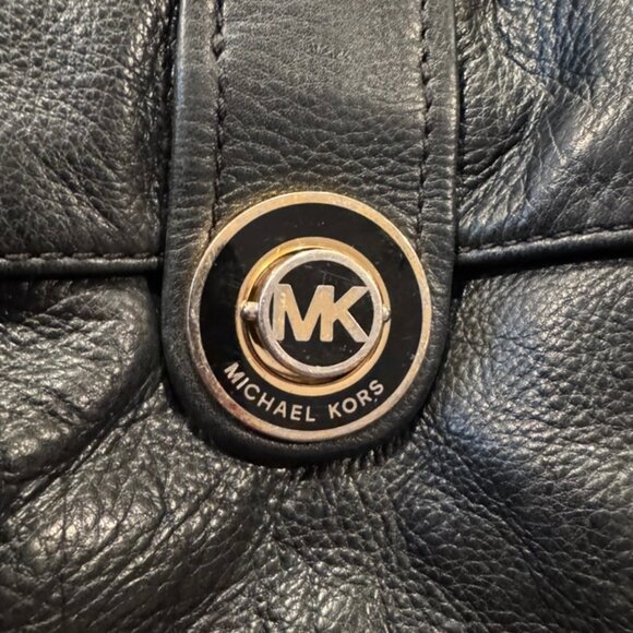 Michael Kors Bag Black Leather Gold Hardware Supple Slouchy - Picture 4 of 10